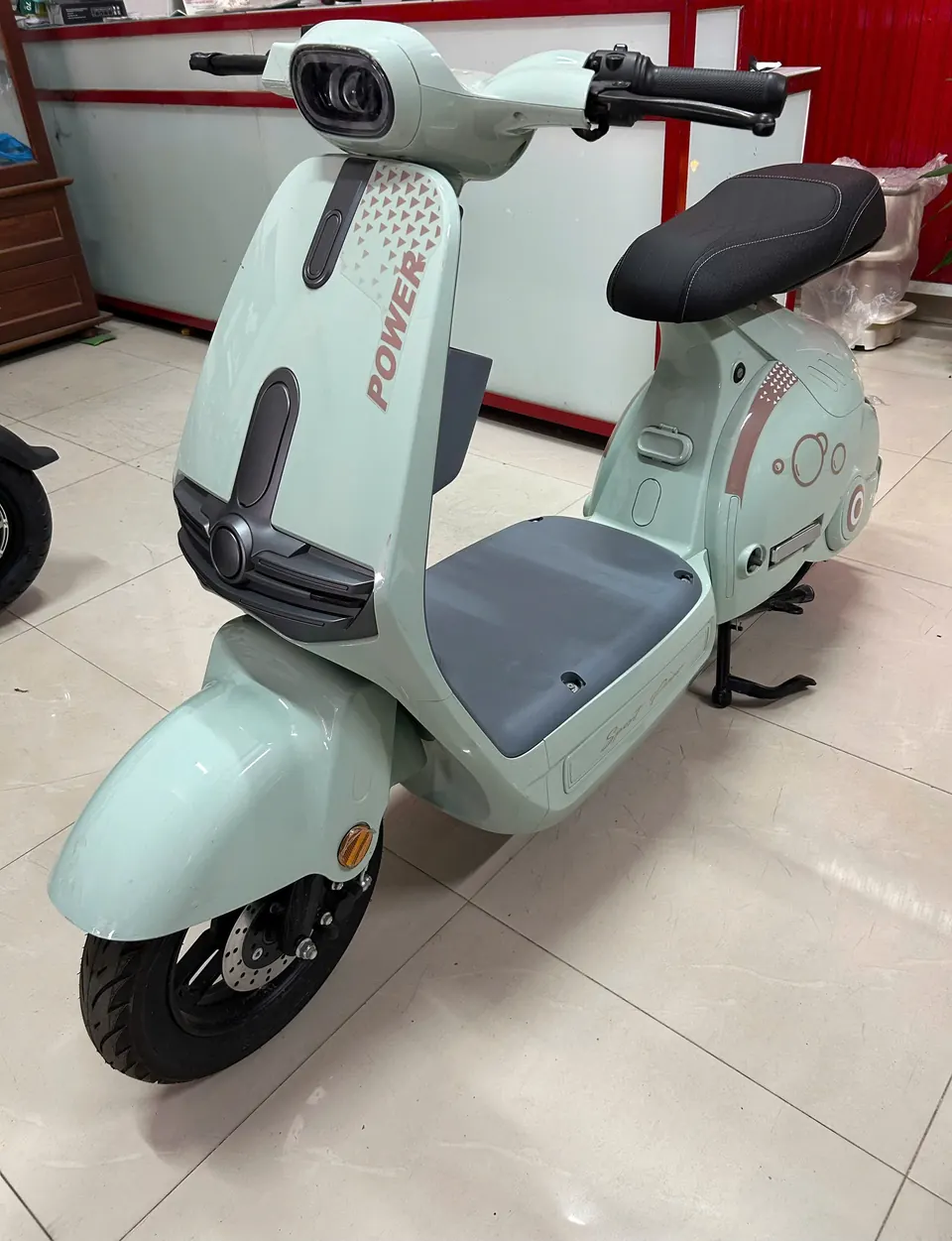 Xe điện V2 Plus – Xanh ngọc – ảnh 1
